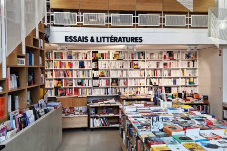 boutique-communication-librairie-la-ruche-enseigne-10