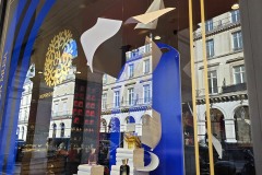 conceptvitrine-merchandising-fabbricadellamusa-jovoy-sweetpea-9