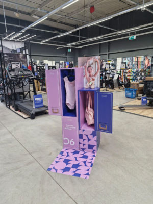 Agencement-branding-stand-merchandising-decathlon-rentreedesclasses2025-sweetpea-1