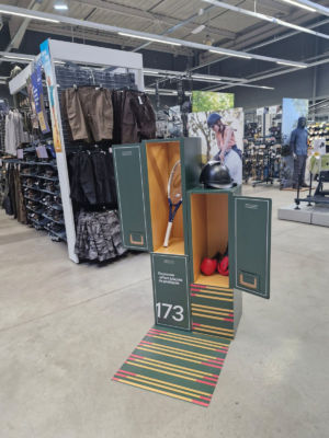 Agencement-branding-stand-merchandising-decathlon-rentreedesclasses2025-sweetpea-3