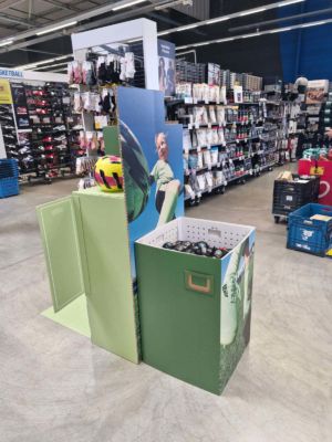 Agencement-branding-stand-merchandising-decathlon-rentreedesclasses2025-sweetpea-9