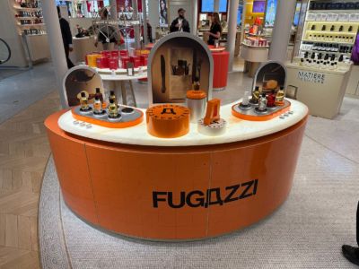 Agencement-branding-stand-merchandising-fugazzi-samaritaine-sweetpea-10