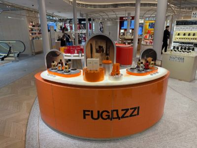 Agencement-branding-stand-merchandising-fugazzi-samaritaine-sweetpea-6