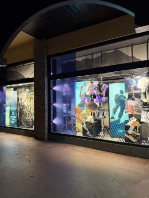 Conceptvitrine-merchandising-decathloncity-chamonix-sweetpea-4