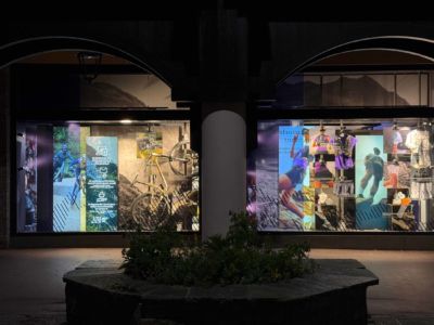 Conceptvitrine-merchandising-decathloncity-chamonix-sweetpea-7